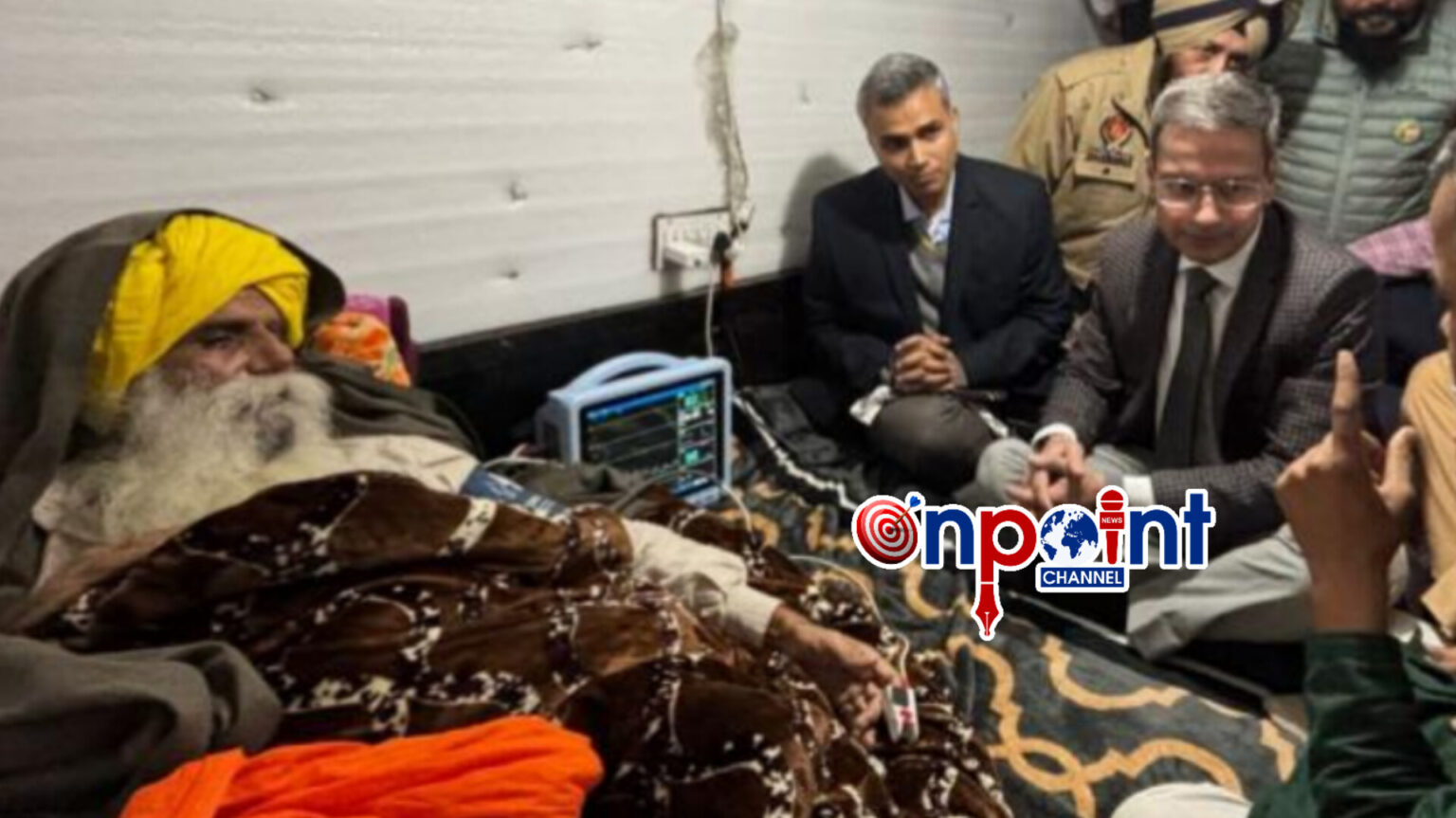 ਕੇਂਦਰੀ ਗ੍ਰਹਿ ਮੰਤਰਾਲੇ ਦੇ ਡਾਇਰੈਕਟਰ ਤੇ DGP ਪੰਜਾਬ ਨੇ ਡੱਲੇਵਾਲ ਨਾਲ ਕੀਤੀ ਮੁਲਾਕਾਤ:ਕਿਸਾਨਾਂ ਵਿਚਾਲੇ ਤਣਾਅ ਖ਼ਤਮ ਹੋਣ ਦੇ ਆਸਾਰ