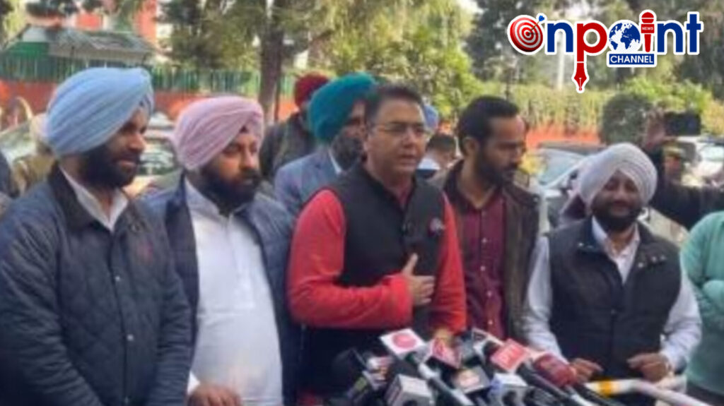 ਕੇਂਦਰ ਸਰਕਾਰ ਕਿਸਾਨਾਂ ਨਾਲ ਗੱਲ ਕਰੇ, ‘ਆਪ’ ਆਗੂਆਂ ਨੇ ਰਾਜਪਾਲ ਨਾਲ ਕੀਤੀ ਮੁਲਾਕਾਤ