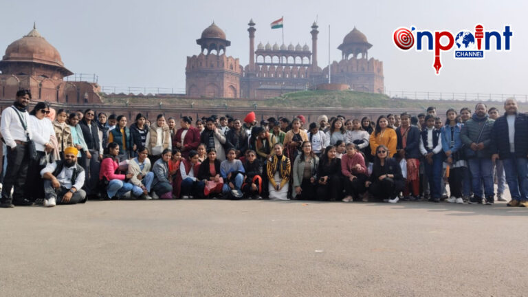 ਯੁਵਕ ਸੇਵਾਵਾਂ ਵਿਭਾਗ ਨੇ 45 ਨੌਜਵਾਨਾਂ ਨੂੰ ਦਿੱਲੀ ਦਾ ਟੂਰ ਲਵਾਇਆਇਤਿਹਾਸਿਕ ਸਥਾਨਾਂ ਤੋਂ ਕਰਵਾਇਆ ਜਾਣੂ