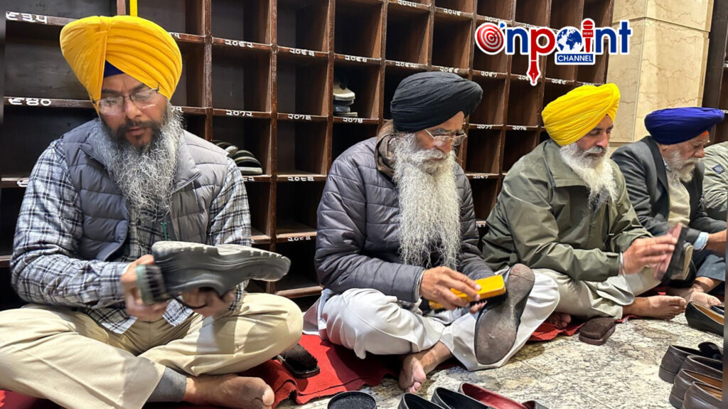 ਲੰਗਰ ਤੇ ਜੋੜਾ ਘਰ ਵਿਖੇ ਇੱਕ-ਇੱਕ ਘੰਟੇ ਦੀ ਸੇਵਾ ਅਤੇ ਜਪੁਜੀ ਸਾਹਿਬ ਦੇ ਪੰਜ ਪਾਠ ਕਰਕੇ ਕਰਵਾਈ ਅਰਦਾਸ