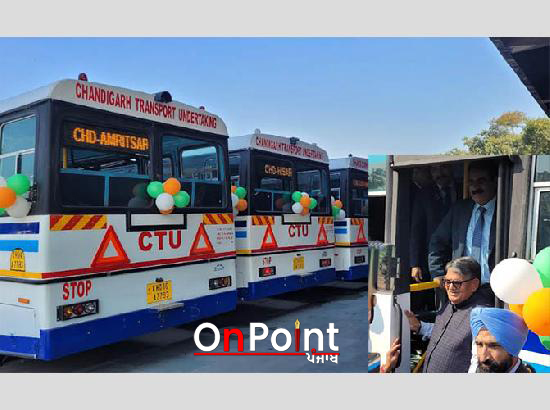 ਚੰਡੀਗੜ੍ਹ: 60 ਨਵੀਆਂ ਸੀਟੀਯੂ ਬੱਸਾਂ ਨੂੰ ਗਵਰਨਰ ਨੇ ਵਿਖਾਈ ਹਰੀ ਝੰਡੀ