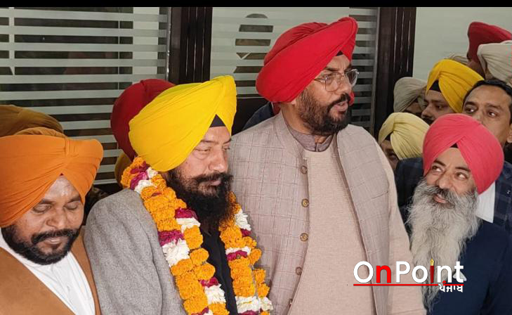 ਆਪ ਦਾ ਮੇਅਰ ਬਣਦਿਆਂ ਹੀ ਕੌਂਸਲਰਾਂ ‘ਤੇ ਕੈਮਰੇ ਤੋੜਨ ਤੇ ਚੋਰੀ ਕਰਨ ਦੇ ਇਲਜ਼ਾਮ, ਮੁਲਾਜ਼ਮਾਂ ਨਾਲ ਵੀ ਕੀਤੀ ਧੱਕਾਮੁੱਕੀ