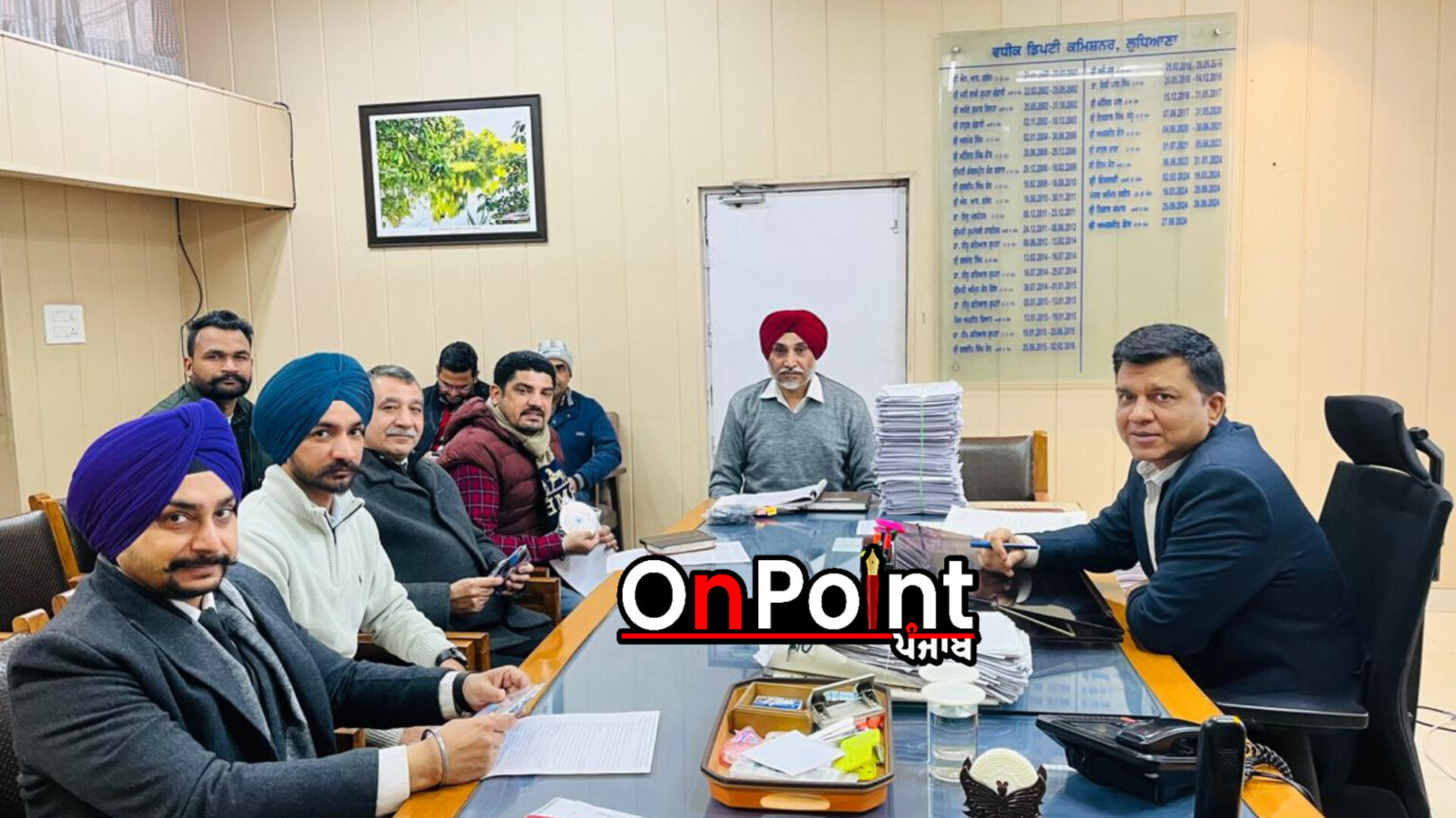 ਏ.ਡੀ.ਸੀ ਰੋਹਿਤ ਗੁਪਤਾ ਨੇ 2025 ਲਈ ਅੰਤਿਮ ਵੋਟਰ ਸੂਚੀਆਂ ਰਾਜਨੀਤਿਕ ਪਾਰਟੀਆਂ ਨੂੰ ਸੌਂਪੀਆਂ