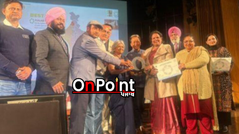 ਪ੍ਰਸਿੱਧ ਸਿੱਖਿਆ ਸੁਧਾਰਕ ਸੋਨਮ ਵਾਂਗਚੁਕ ਅਤੇ ਸਾਇੰਸ ਤੇ ਵਾਤਾਵਰਣ ਕੇਂਦਰ ਦੇ ਡਾਇਰੈਕਟਰ ਜਨਰਲ ਸੁਨੀਤਾ ਨਾਰਾਇਣ ਨੇ ਐਵਾਰਡ ਦਿੱਤਾ