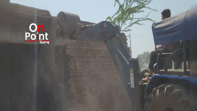 ਪਿੰਡ ਮਦਰਸਾ ਵਿਚ ਬਣੀ ਇਮਾਰਤ ਢਾਹੀ