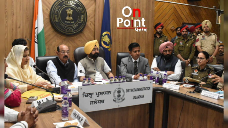 ਕੈਬਨਿਟ ਮੰਤਰੀ ਵਲੋਂ ਸਾਂਝੇ ਯਤਨਾਂ ਨਾਲ ਨਸ਼ਿਆਂ ਦੀ ਲਾਹਨਤ ਨੂੰ ਖ਼ਤਮ ਕਰਨ ਦਾ ਸੱਦਾ- ਜ਼ਿਲ੍ਹੇ ’ਚ ਚੱਲ ਰਹੇ ਵਿਕਾਸ ਕਾਰਜਾਂ ਅਤੇ ਪੰਜਾਬ ਸਰਕਾਰ ਦੇ ਅਹਿਮ ਪ੍ਰੋਗਰਾਮਾਂ ਦਾ ਲਿਆ ਜਾਇਜ਼ਾ