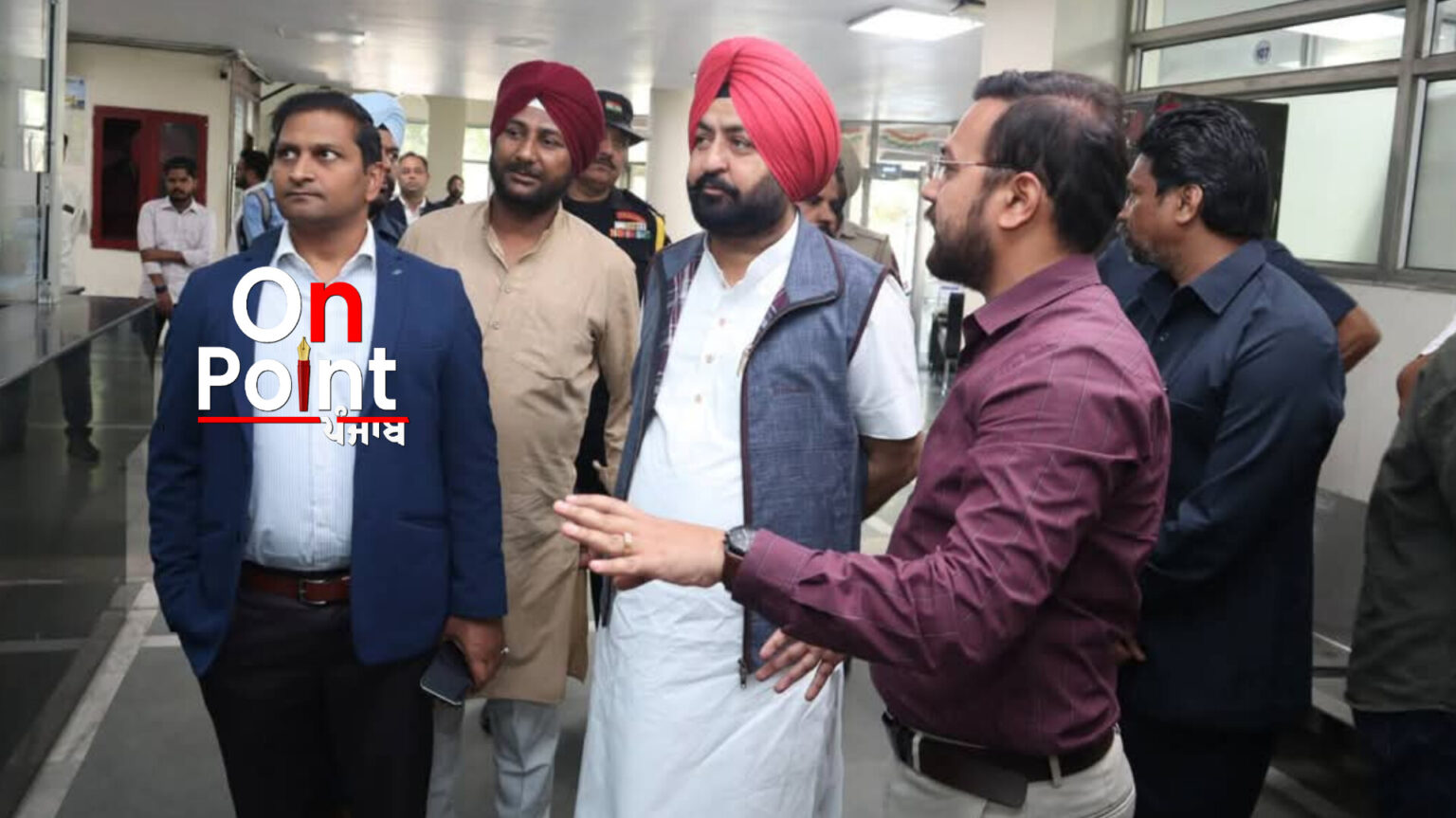ਕੈਬਨਿਟ ਮੰਤਰੀ ਮੁੰਡੀਆਂ ਵੱਲੋਂ ਗਲਾਡਾ ਦਫ਼ਤਰ ਦੀ ਅਚਨਚੇਤ ਚੈਕਿੰਗ
