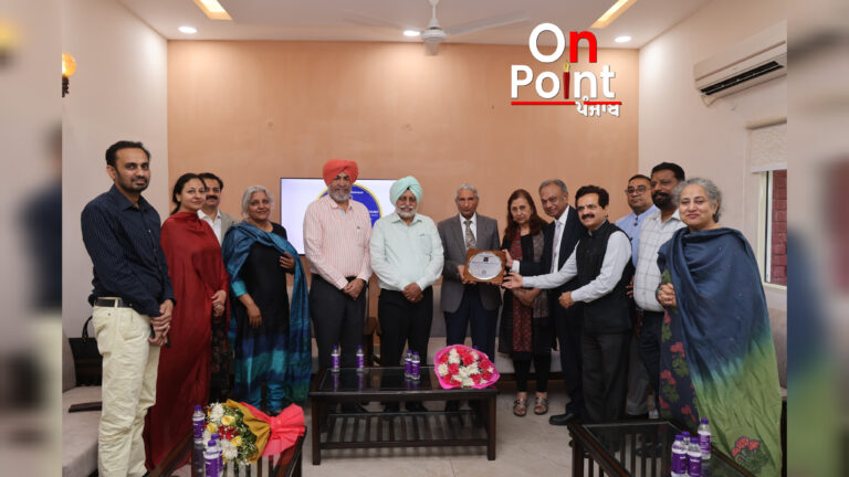 ਪੰਜਾਬ ਰਾਜ ਖੁਰਾਕ ਕਮਿਸ਼ਨ ਵੱਲੋਂ ‘ਵਰਲਡ ਰਾਈਸ ਮੈਨ’ ਡਾ. ਜੀ.ਐਸ. ਖੁਸ਼ ਆਪਣੇ ਸ਼ਾਨਦਾਰ ਯੋਗਦਾਨ ਲਈ ਸਨਮਾਨਿਤ