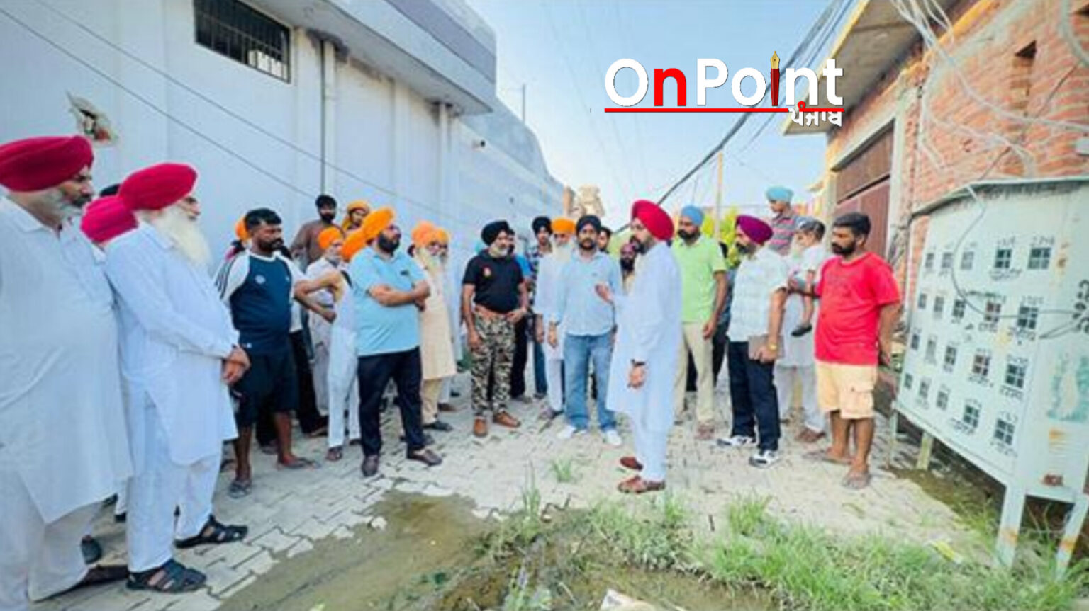 ਪਿੰਡ ਬੁੱਲੋਵਾਲ ਵਿਖੇ ਪਾਣੀ ਦੇ ਨਿਕਾਸ ਸਬੰਧੀ ਕਾਰਜਾਂ ਦੀ ਸਮੀਖਿਆ -ਬਲਬੀਰ ਸਿੰਘ ਪੰਨੂ