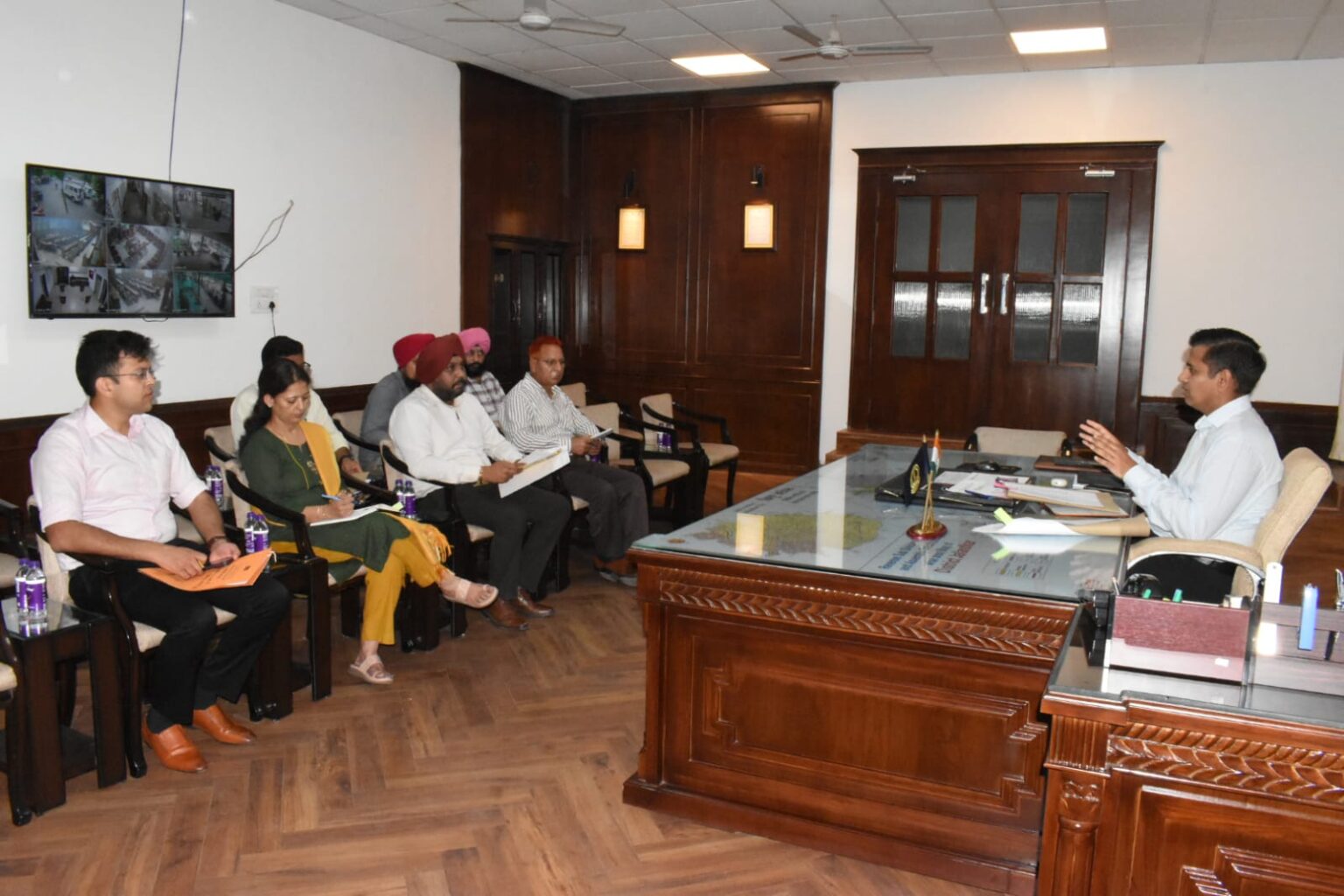 ਡਿਪਟੀ ਕਮਿਸ਼ਨਰ ਵੱਲੋਂ ਲੜਕੀਆਂ ਲਈ ਸਵੈ-ਰੱਖਿਆ ਸਿਖ਼ਲਾਈ ਤੇ ਮੁਫ਼ਤ ਕੋਚਿੰਗ ਕਲਾਸਾਂ ਸ਼ੁਰੂ ਕਰਨ ਦੇ ਨਿਰਦੇਸ਼