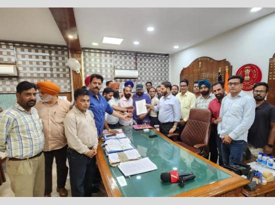 ਪੱਤਰਕਾਰ ਖਿਲਾਫ ਮੁਕੱਦਮਾ ਰੱਦ ਕਰਨ ਲਈ 48 ਘੰਟਿਆਂ ਦਾ ਅਲਟੀਮੇਟਮ  ਬਠਿੰਡਾ ਪ੍ਰੈੱਸ ਕਲੱਬ ਵੱਲੋਂ