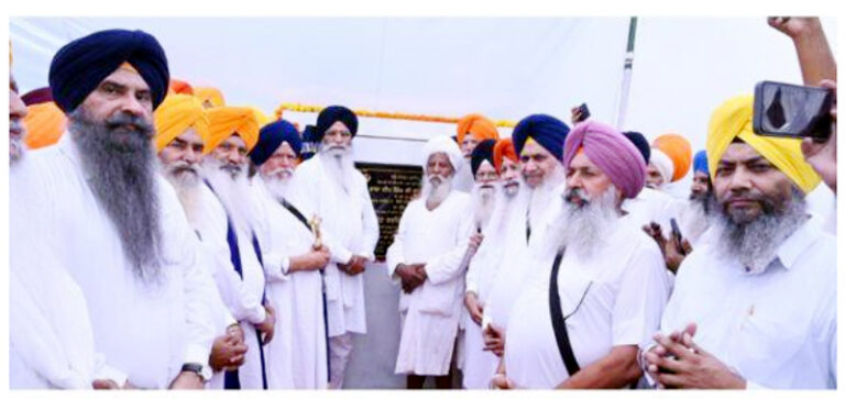 ਸ਼੍ਰੋਮਣੀ ਕਮੇਟੀ ਪ੍ਰਧਾਨ ਨੇ ਗੁਰਦੁਆਰਾ ਸਾਹਿਬ ਪਾਤਸ਼ਾਹੀ ਨੌਵੀਂ ਹੰਡਿਆਇਆ ਵਿਖੇ ਗੁਰਮਤਿ ਵਿਦਿਆਲੇ ਦਾ ਰੱਖਿਆ ਨੀਂਹ ਪੱਥਰ