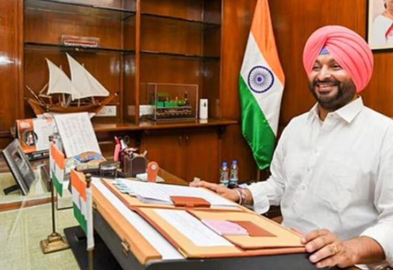 ਪੰਜਾਬ ਨੂੰ ਰੇਲਵੇ ਦਾ ਵੱਡਾ ਤੋਹਫ਼ਾ ! ਮੁਹਾਲੀ-ਰਾਜਪੁਰਾ ਰੇਲ ਲਾਈਨ ਨੂੰ ਮਨਜੂਰੀ, ਜਾਣੋ ਰੇਲ ਮੰਤਰੀ ਦੇ ਹੋਰ ਐਲਾਨ