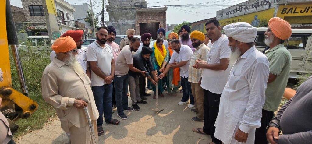 ਵਿਧਾਇਕ ਛੀਨਾ ਵੱਲੋਂ ਵਾਰਡ ਨੰਬਰ 38 ‘ਚ ਜਲ ਸਪਲਾਈ ਤੇ ਸੀਵਰੇਜ ਕਾਰਜ਼ਾਂ ਦਾ ਉਦਘਾਟਨ