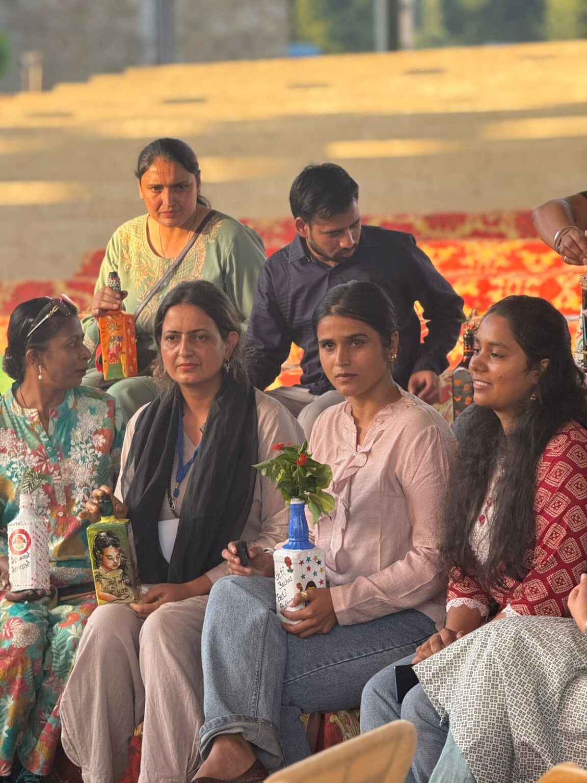 ਸਾਰਸ ਮੇਲਾ 2025: ਬੋਤਲ ਪੇਂਟਿੰਗ ਮੁਕਾਬਲੇ ਨੇ ਰਚਨਾਤਮਕਤਾ ਦੀ ਛਾਪ ਛੱਡੀ*