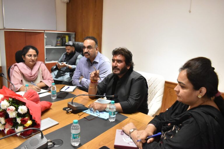 ਸਫਾਈ ਪ੍ਰਣਾਲੀ ਨੂੰ ਹੋਰ ਬਿਹਤਰ ਤੇ ਪ੍ਰਭਾਵਸ਼ਾਲੀ ਬਣਾਉਣ ਲਈ ਨਗਰ ਨਿਗਮ ਜਲੰਧਰ ਨੂੰ ਠੋਸ ਕਦਮ ਚੁੱਕਣ ਦੀਆਂ ਹਦਾਇਤਾਂ