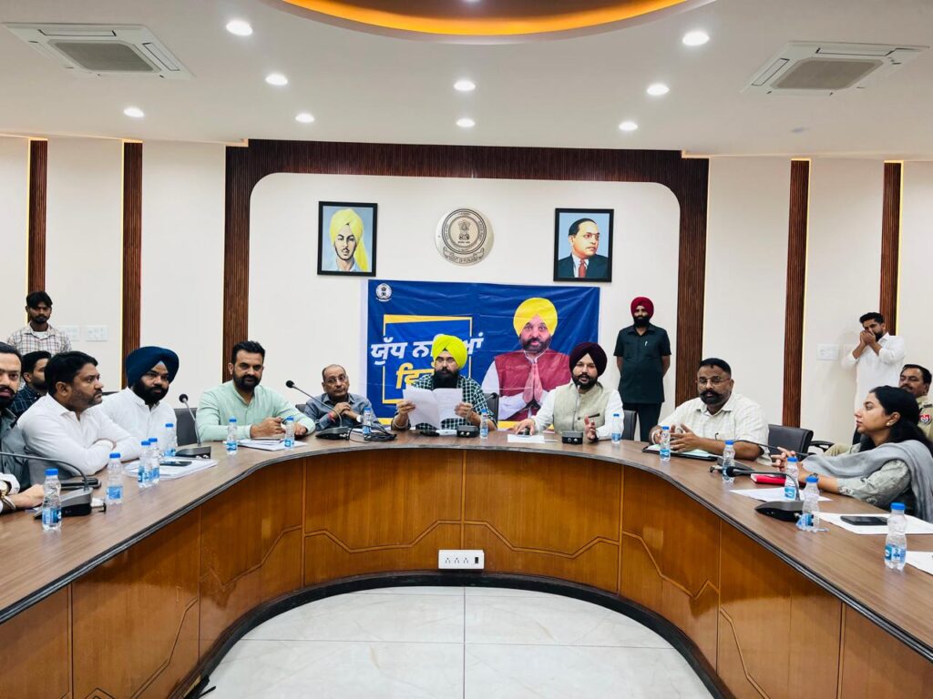 ਨਸ਼ਾ ਮੁਕਤ ਮੁਹਿੰਮ ਨੂੰ ਤੇਜ਼ ਕਰਨ ਲਈ ਆਨੰਦਪੁਰ ਸਾਹਿਬ ਦੇ ਸੰਸਦ ਮੈਂਬਰ ਕੰਗ ਨੇ ਲੁਧਿਆਣਾ ‘ਚ ਪ੍ਰਸ਼ਾਸਨ ਤੇ ਵੀ.ਡੀ.ਸੀ./ਡਬਲਯੂ.ਡੀ.ਸੀ. ਨਾਲ ਮੀਟਿੰਗ ਦੀ ਪ੍ਰਧਾਨਗੀ ਕੀਤੀ