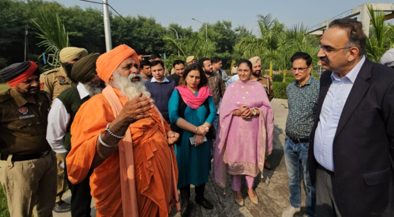 ਪੰਜਾਬ ਸਰਕਾਰ ਡਰੇਨਾਂ ਅਤੇ ਚਿੱਟੀ ਵੇਈਂ ਨੂੰ ਪ੍ਰਦੂਸ਼ਣ ਮੁਕਤ ਕਰਨ ਲਈ ਵਚਨਬੱਧ : ਸੰਤ ਸੀਚੇਵਾਲ