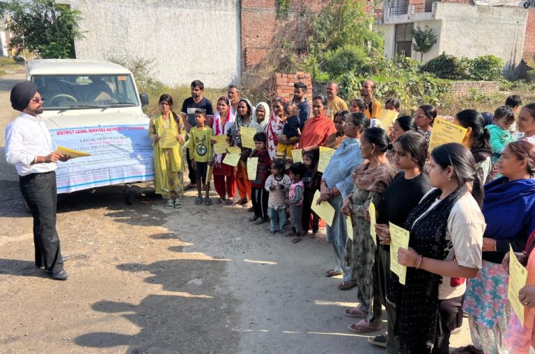 ਜਿਲ੍ਹਾਕਾਨੂੰਨੀ ਸੇਵਾਵਾਂਅਥਾਰਟੀ, ਲੁਧਿਆਣਾ ਵੱਲੋ ਲੀਗਲ ਸਰਵਿਸਿਜ਼ ਡੇ ਮੌਕੇ ਜਾਗਰੂਕਤਾ ਸੈਮੀਨਾਰਾਂ ਦਾ ਆਯੋਜਨ