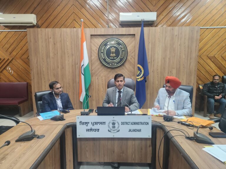 ਡਿਪਟੀ ਕਮਿਸ਼ਨਰ ਵਲੋਂ ਜਲੰਧਰ ’ਚ ਸੁਚੱਜੇ ਢੰਗ ਨਾਲ ਚੋਣ ਕਰਵਾਉਣ ਲਈ ਸੂਝਵਾਨ ਵੋਟਰਾਂ ਤੇ ਸਮੂਹ ਚੋਣ ਅਮਲੇ ਦਾ ਧੰਨਵਾਦ