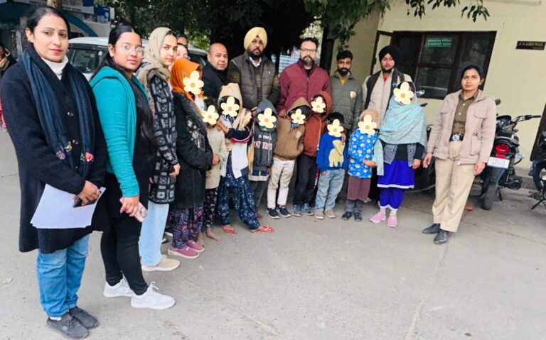 ਬਾਲ ਭਿੱਖਿਆ ਰੋਕੂ ਟਾਸਕ ਫੋਰਸ ਵੱਲੋਂ ਜ਼ਿਲ੍ਹੇ ’ਚ ਵੱਖ-ਵੱਖ ਥਾਵਾਂ ’ਤੇ ਛਾਪੇਮਾਰੀ, ਭੀਖ ਮੰਗਦੇ 10 ਬੱਚੇ ਛੁਡਵਾਏ