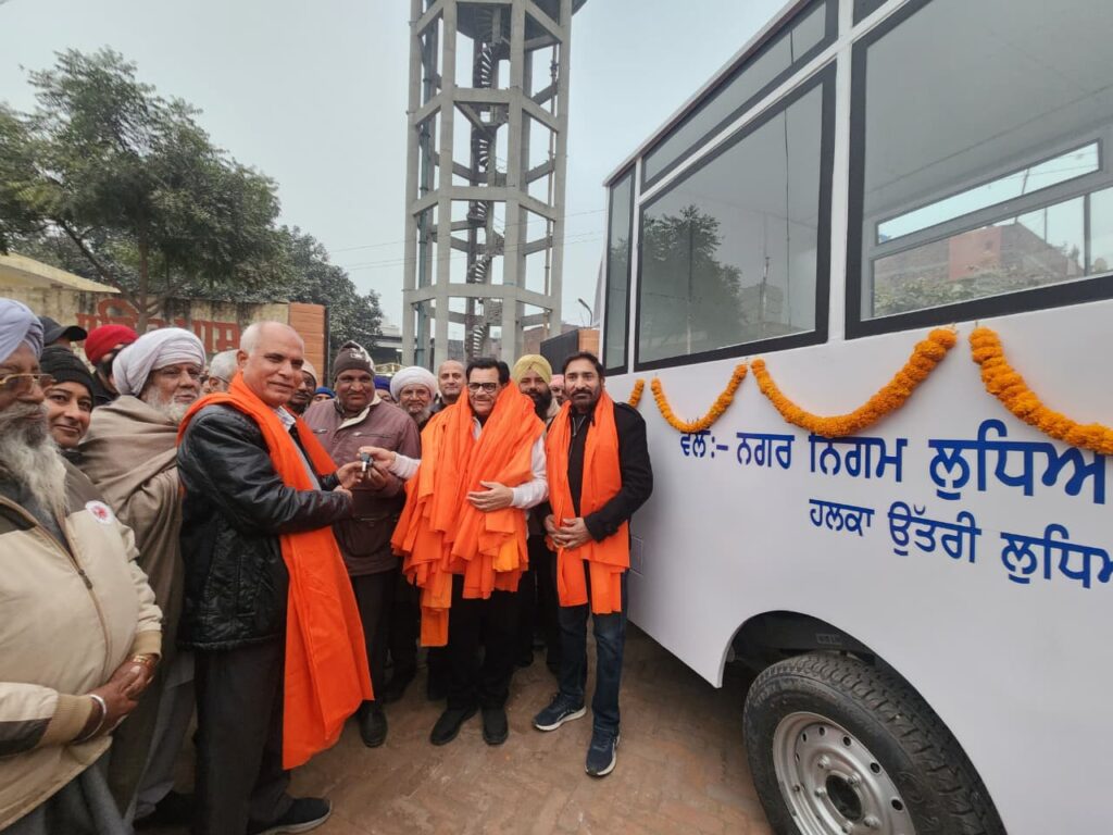ਵਿਧਾਇਕ ਬੱਗਾ ਨੇ ਅਸ਼ੋਕ ਨਗਰ ਦੇ ਸਮਸ਼ਾਨਘਾਟ ਨੂੰ ਨਵੀਂ ਮੌਰਚਰੀ ਵੈਨ ਦੀਆਂ ਚਾਬੀਆਂ ਸੌਂਪੀਆਂ