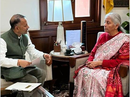 ਵਿੱਤ ਮੰਤਰੀ ਨਿਰਮਲਾ ਸੀਤਾਰਮਨ ਨਾਲ ਰਾਜ ਸਭਾ ਮੈਂਬਰ ਰਾਜਿੰਦਰ ਗੁਪਤਾ ਨੇ ਕੀਤੀ ਮੁਲਾਕਾਤ