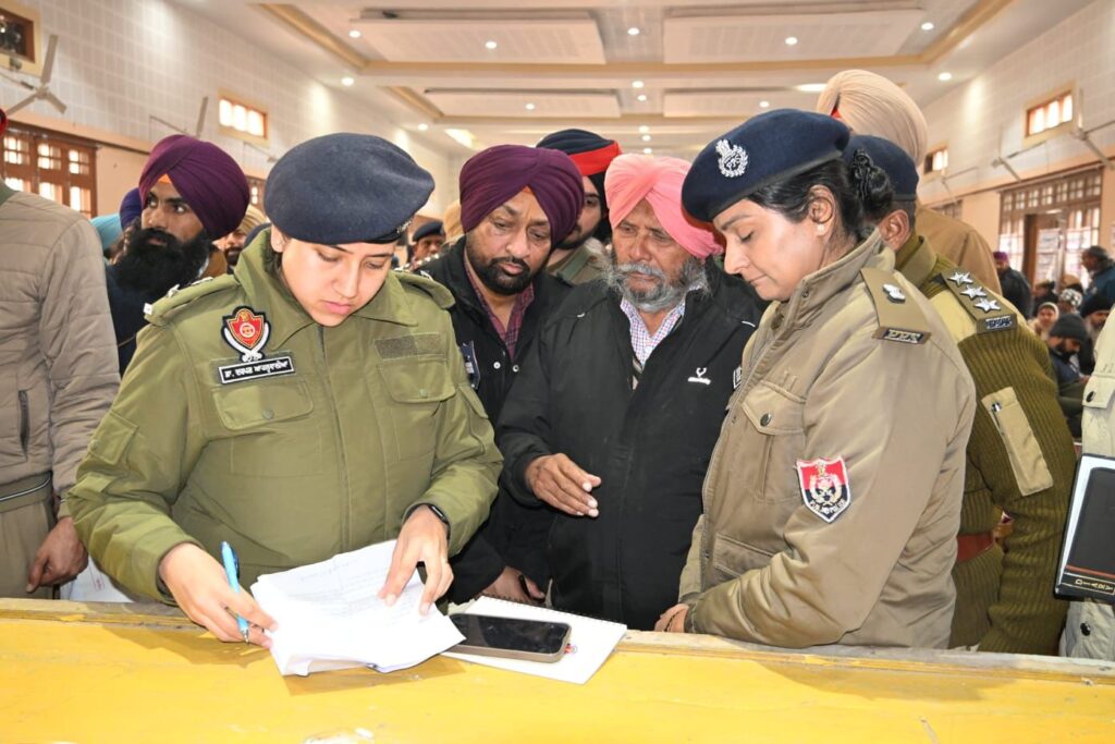 ਐਸ.ਐਸ.ਪੀ ਡਾ. ਦਰਪਣ ਆਹਲੂਵਾਲੀਆ ਦੀ ਪਹਿਲਕਦਮੀ ਨੇ ਜਿੱਤਿਆ ਲੋਕਾਂ ਦਾ ਭਰੋਸਾ