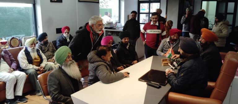 ਮੰਤਰੀ ਮੁੰਡੀਆਂ ਅਪਣੇ ਦਫਤਰਾਂ ‘ਚ ਹਰ ਰੋਜ ਸੁਣਦੇ ਹਨ ਲੋਕਾਂ ਦੀਆਂ ਸਮੱਸਿਆਵਾਂ ਤੇ ਕਰਦੇ ਹਨ ਹੱਲਮੁੱਖ ਮੰਤਰੀ ਸ੍ਰ ਭਗਵੰਤ ਮਾਨ ਦੀ ਲੋਕ ਪੱਖੀ ਸੋਚ ‘ਤੇ ਚੱਲਦਿਆਂ ਲੋਕਾਂ ਨੂੰ ਦਿੱਤੀਆਂ ਜਾ ਰਹੀਆਂ ਹਨ ਇਹ ਸਹੂਲਤਾਂ : ਮੁੰਡੀਆਂ