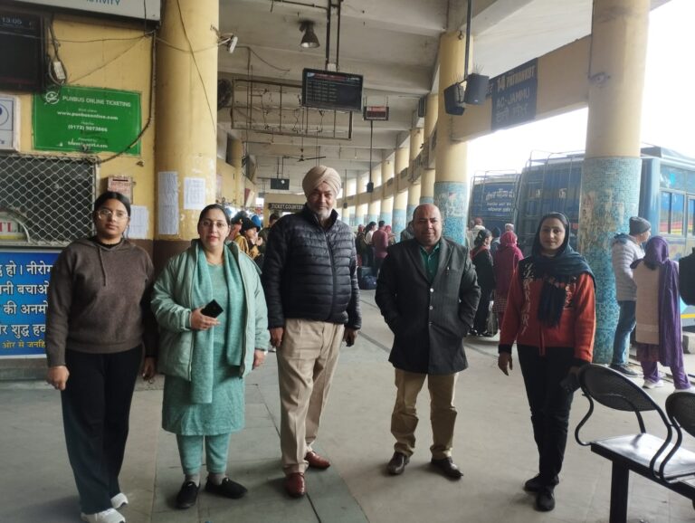 ਲੋਕਾਂ ਨੂੰ ਬੱਚਿਆਂ ਦੇ ਅਧਿਕਾਰਾਂ, ਸਿੱਖਿਆ ਦੀ ਮਹੱਤਤਾ ਤੇ ਬੱਚਿਆਂ ਨਾਲ ਹੋ ਰਹੇ ਅਪਰਾਧਾਂ ਬਾਰੇ ਵੀ ਕੀਤਾ ਜਾਗਰੂਕ