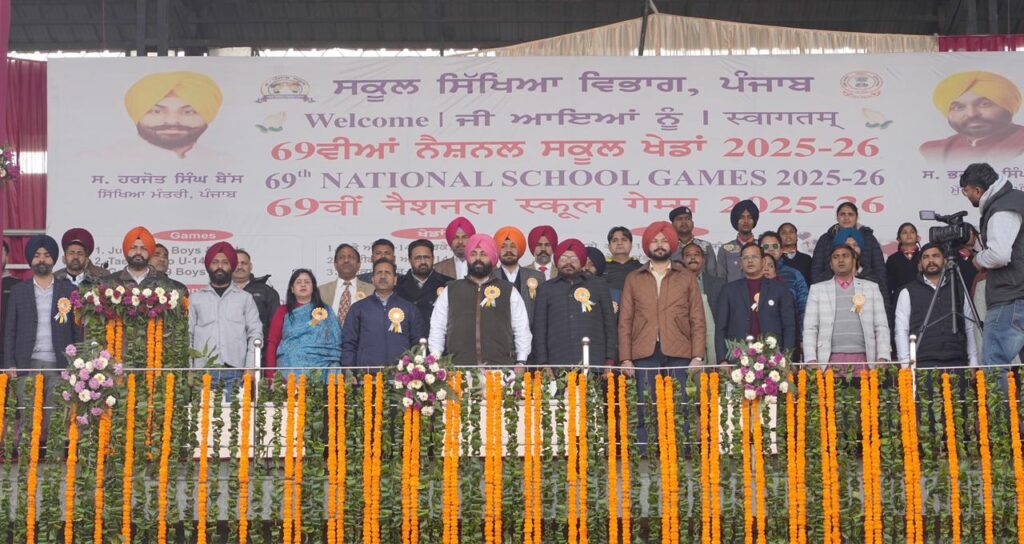 ਪੰਜਾਬ ਵਿੱਚ ਖੇਡ ਸੱਭਿਆਚਾਰ ਨੂੰ ਪ੍ਰਫੁੱਲਿਤ ਕਰਨ ਲਈ ਜਲਦੀ ਤਿਆਰ ਹੋਣਗੇ 3100 ਖੇਡ ਮੈਦਾਨ: ਹਰਜੋਤ ਸਿੰਘ ਬੈਂਸ