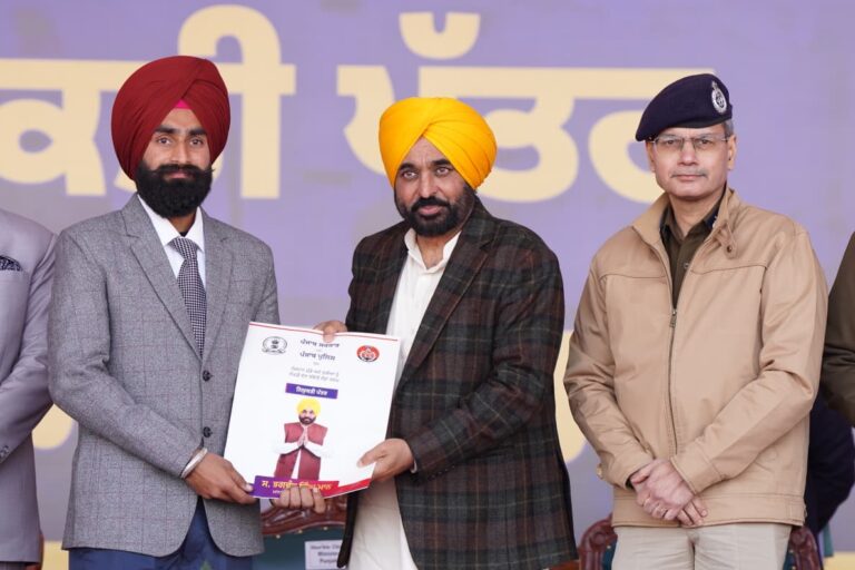 ਭਗਵੰਤ ਮਾਨ ਸਰਕਾਰ ਨੇ ਨਵਾਂ ਮਾਪਦੰਡ ਕੀਤਾ ਸਥਾਪਤ, 16 ਮਾਰਚ, 2022 ਤੋਂ ਔਸਤਨ ਰੋਜ਼ਾਨਾ 45 ਨੌਜਵਾਨਾਂ ਨੂੰ ਸਰਕਾਰੀ ਨੌਕਰੀਆਂ ਪ੍ਰਦਾਨ ਕੀਤੀਆਂ