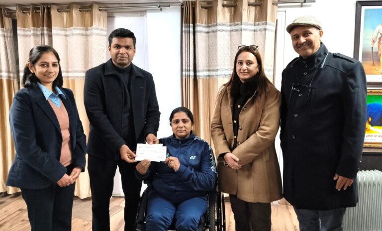 ਡਿਪਟੀ ਕਮਿਸ਼ਨਰ ਨੇ ਸ਼ਬਾਨਾ ਦੀ ਹੌਂਸਲਾ ਅਫ਼ਜ਼ਾਈ ਕਰਦਿਆਂ ਚੰਗੇ ਪ੍ਰਦਰਸ਼ਨ ਦੀ ਕੀਤੀ ਕਾਮਨਾ