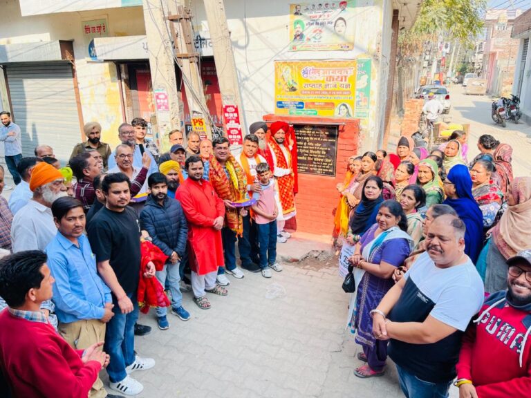 ਵਿਧਾਇਕ ਗਰੇਵਾਲ ਵੱਲੋਂ ਵਾਰਡ ਨੰਬਰ 7 ’ਚ ਕਰੀਬ 65 ਲੱਖ ਦੀ ਲਾਗਤ ਵਾਲੇ ਸੀਵਰੇਜ ਕਾਰਜ਼ਾਂ ਦਾ ਉਦਘਾਟਨ