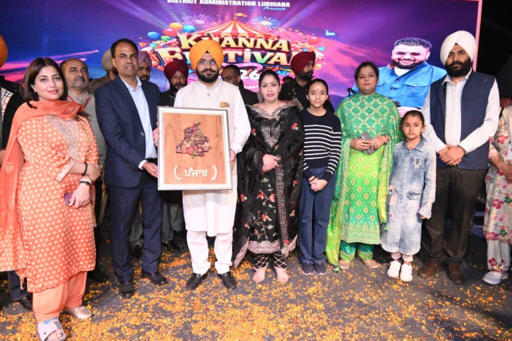 ਕੈਬਨਿਟ ਮੰਤਰੀ ਤਰੁਨਪ੍ਰੀਤ ਸਿੰਘ ਸੌਂਦ ਨੇ ਖੰਨਾ ‘ਚ ਪੰਜਾਬ ਸਖੀ ਸ਼ਕਤੀ ਮੇਲੇ ਦੀ ਸਿਤਾਰਿਆਂ ਨਾਲ ਭਰੀ ਪਹਿਲੀ ਸ਼ਾਮ ਵਿੱਚ ਹੋਏ ਸ਼ਾਮਲ