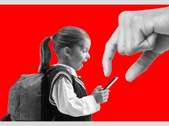 ਮਾਪਿਆਂ ਨੂੰ ਆਪਣੇ ਬੱਚਿਆਂ ਦੁਆਰਾ ਮੋਬਾਈਲ ਫੋਨ ਦੀ ਵਰਤੋਂ ਨੂੰ ਸੀਮਤ ਕਰਨ ਦੀ ਅਪੀਲ-ਸਪੀਕਰ