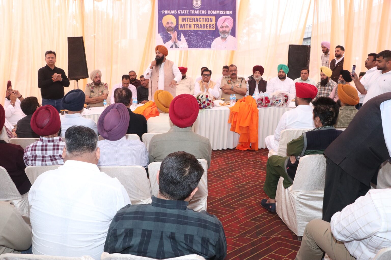 ਵਿਧਾਇਕ ਬੱਗਾ ਦੇ ਨਾਲ ਵੱਖ-ਵੱਖ ਵਿਭਾਗਾਂ ਦੇ ਸੀਨੀਅਰ ਅਧਿਕਾਰੀ ਵੀ ਰਹੇ ਮੌਜੂਦ