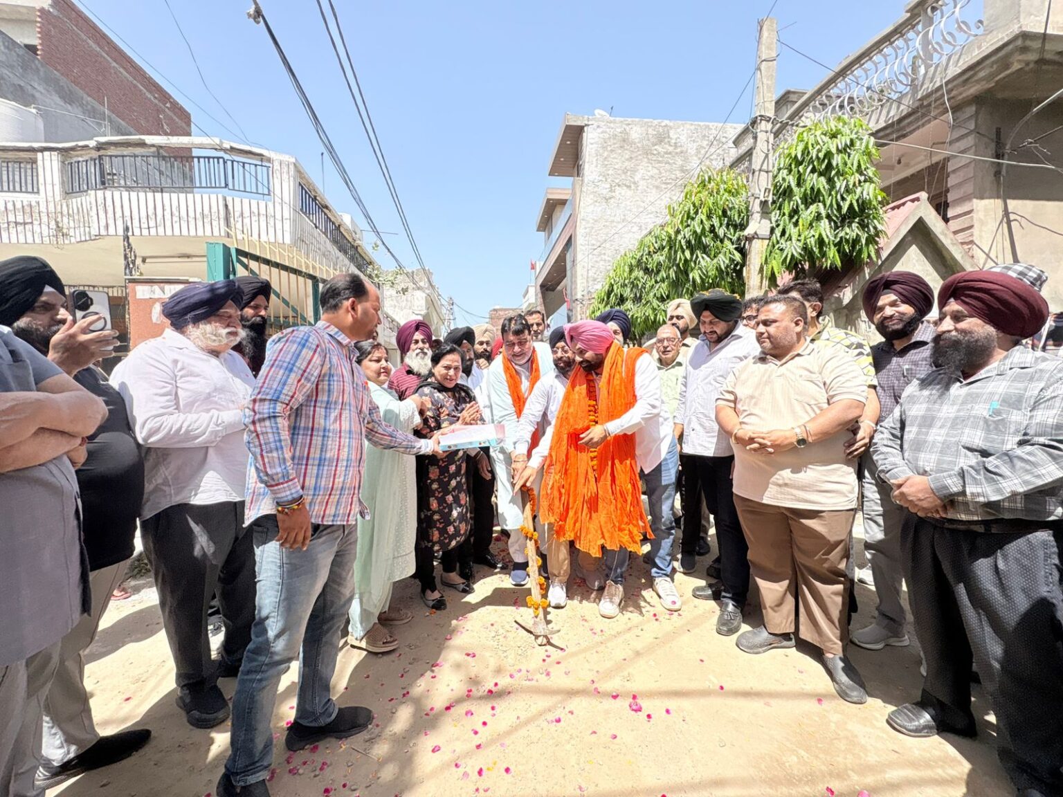 ਵਿਧਾਇਕ ਅਸ਼ੋਕ ਪਰਾਸ਼ਰ ਪੱਪੀ ਵੱਲੋਂ ਵਾਰਡ 78 ‘ਚ 95.48 ਲੱਖ ਦੀ ਲਾਗਤ ਨਾਲ ਗਲੀਆਂ ਦੇ ਨਵ-ਨਿਰਮਾਣ ਕਾਰਜ ਦੀ ਸ਼ੁਰੂਆਤ