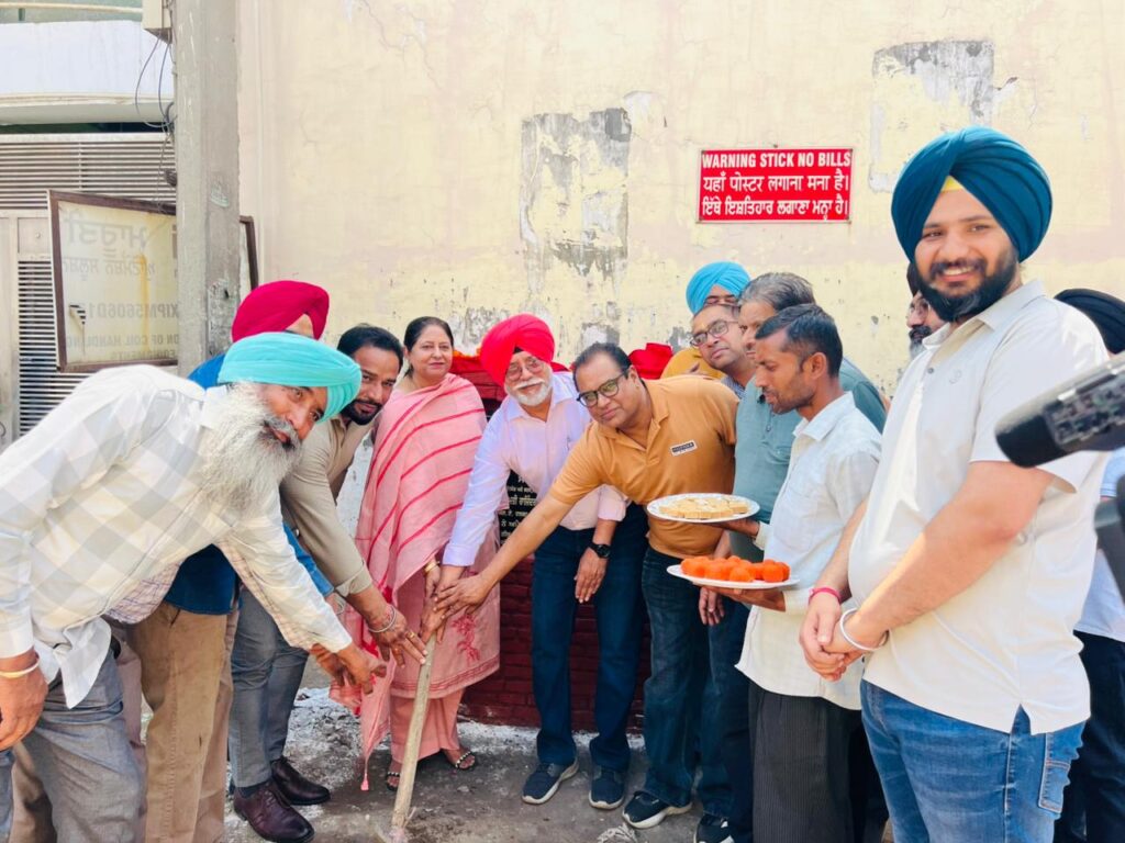ਵਿਧਾਇਕ ਛੀਨਾ ਵੱਲੋਂ ਵਾਰਡ ਨੰਬਰ 43 ’ਚ ਵਿਕਾਸ ਕਾਰਜ਼ਾਂ ਦਾ ਉਦਘਾਟਨ