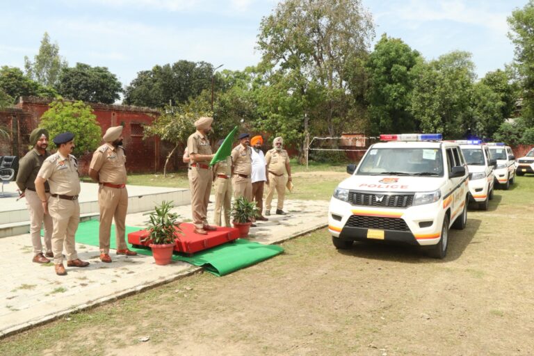 ਐਮਰਜੈਂਸੀ ਰਿਸਪਾਂਸ ਸਿਸਟਮ ਹੋਇਆ ਹੋਰ ਮਜ਼ਬੂਤ: ਜਲੰਧਰ ਦਿਹਾਤੀ ਪੁਲਿਸ ਨੂੰ ਮਿਲੀਆਂ 16 ਨਵੀਆਂ ਗੱਡੀਆਂ