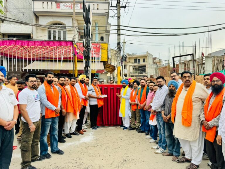 ਵਿਧਾਇਕ ਗਰੇਵਾਲ ਵੱਲੋਂ ਨੂਰਵਾਲਾ ਰੋਡ ਵਿਖੇ 1. 26 ਕਰੋੜ ਦੀ ਲਾਗਤ ਵਾਲੇ ਸੀਵਰੇਜ ਕਾਰਜਾਂ ਦਾ ਉਦਘਾਟਨ