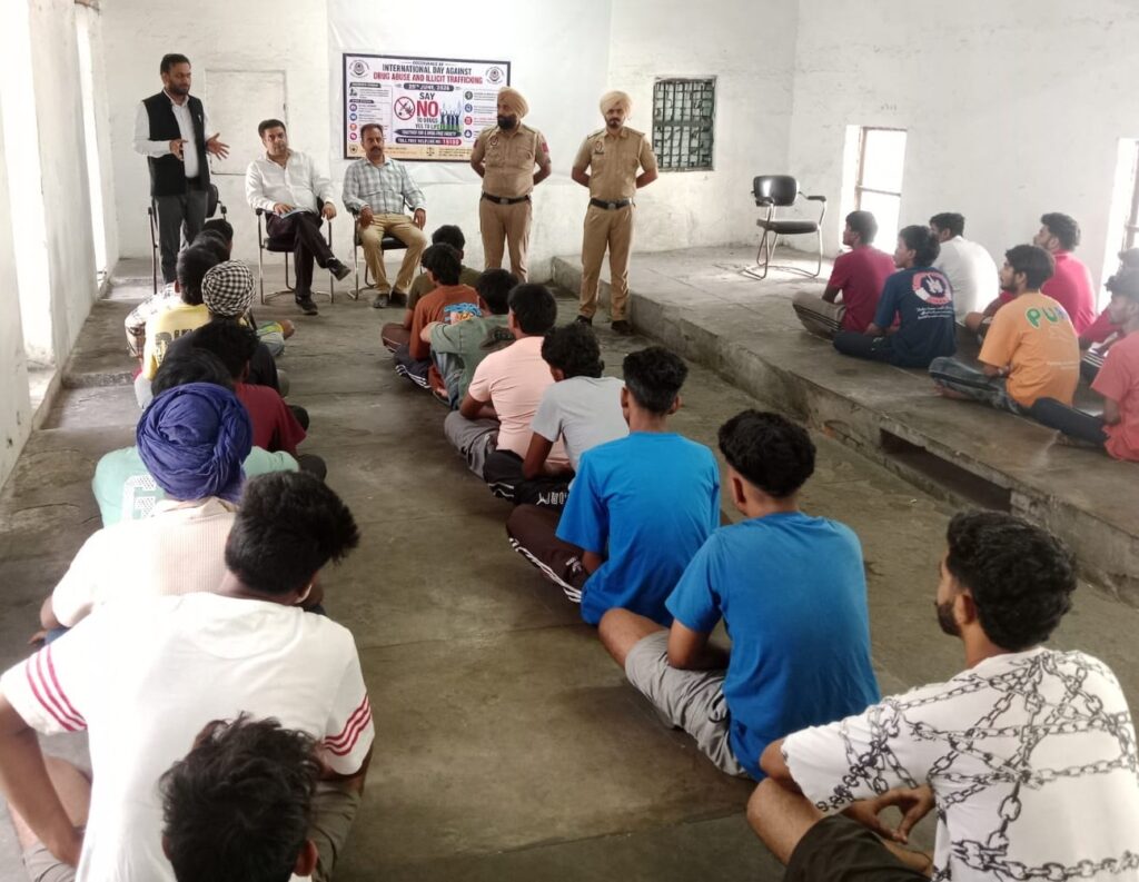 ਜ਼ਿਲ੍ਹਾ ਕਾਨੂੰਨੀ ਸੇਵਾਵਾਂ ਅਥਾਰਟੀ, ਲੁਧਿਆਣਾ ਵੱਲੋਂ ਨਸ਼ਿਆਂ ਵਿਰੁੱਧ ਜਾਗਰੂਕਤਾ ਸੈਮੀਨਾਰ ਤੇ ਸਹੁੰ ਚੁੱਕ ਸਮਾਗਮ ਆਯੋਜਿਤ