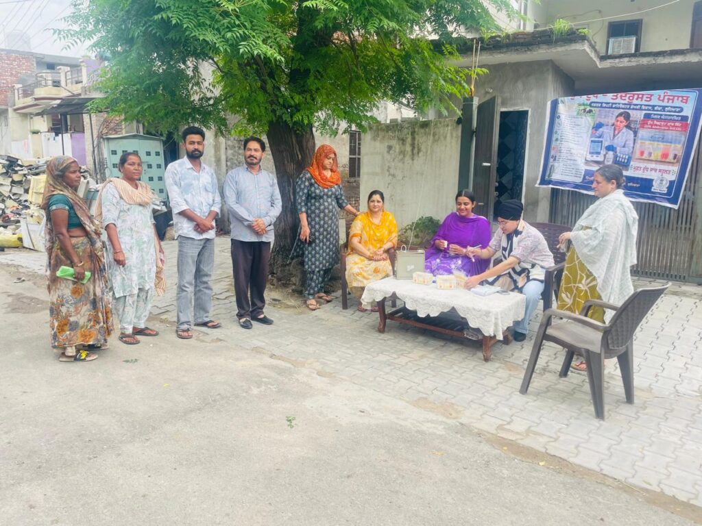 ਡੇਅਰੀ ਵਿਕਾਸ ਵਿਭਾਗ ਵੱਲੋਂ ਦੁੱਧ ਖਪਤਕਾਰ ਜਾਗਰੂਕਤਾ ਕੈਂਪ ਆਯੋਜਿਤ
